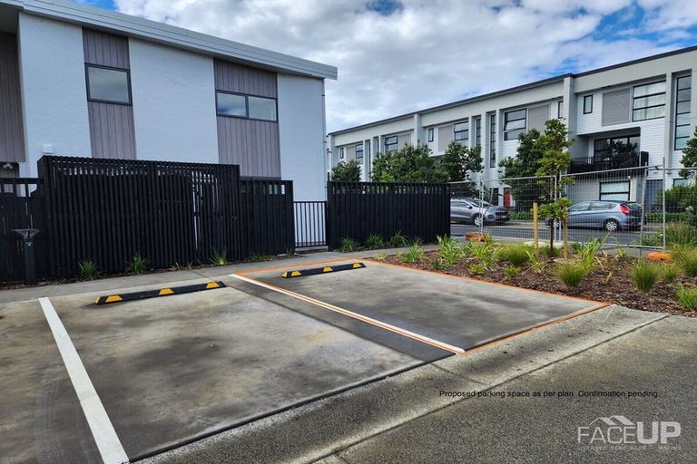 Photo of property in 86 Glidepath Road, Hobsonville, Auckland, 0616