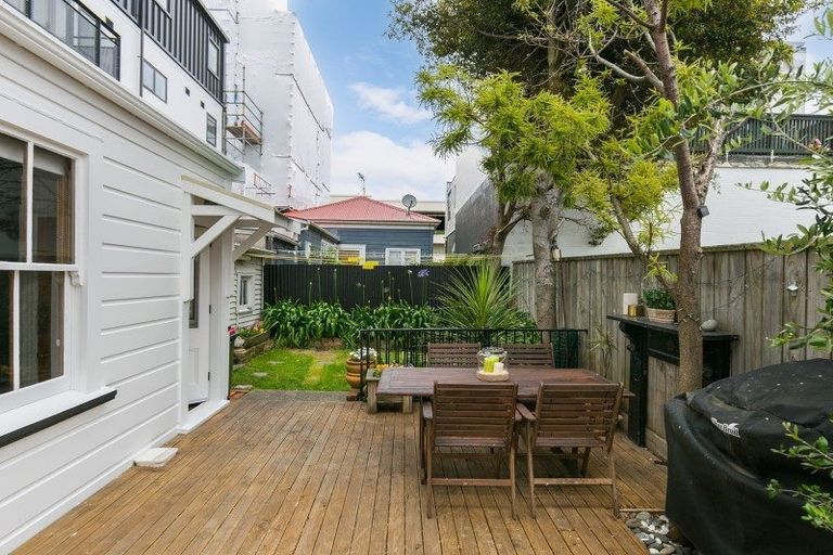 Photo of property in 14 Constable Street, Newtown, Wellington, 6021