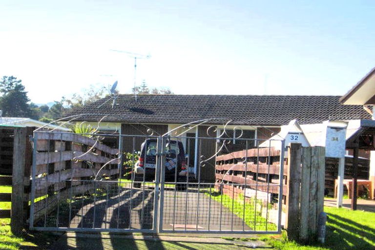 Photo of property in 32 Gambare Place, Wattle Downs, Auckland, 2103