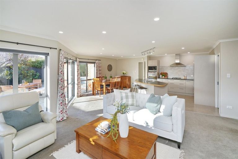 Photo of property in 432b Harewood Road, Harewood, Christchurch, 8051