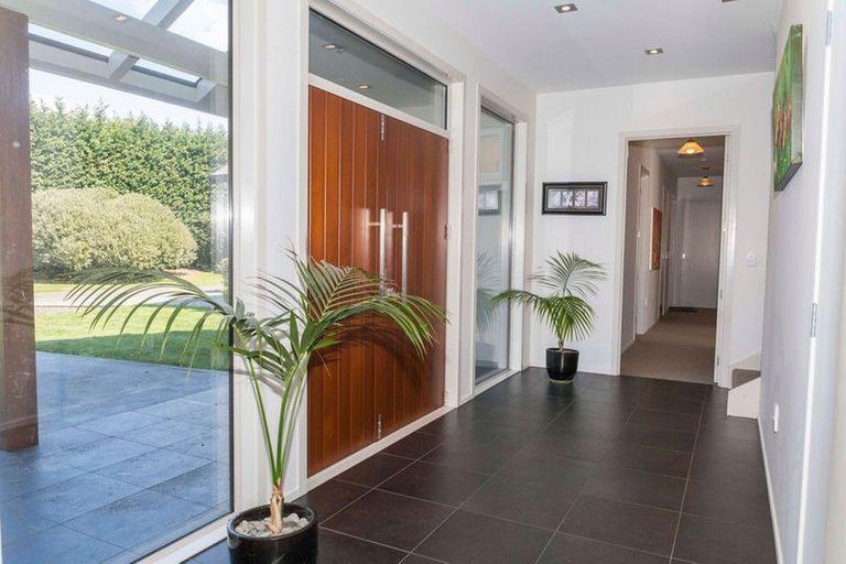 Photo of property in 239 Adelaide Road, Dannevirke, 4930