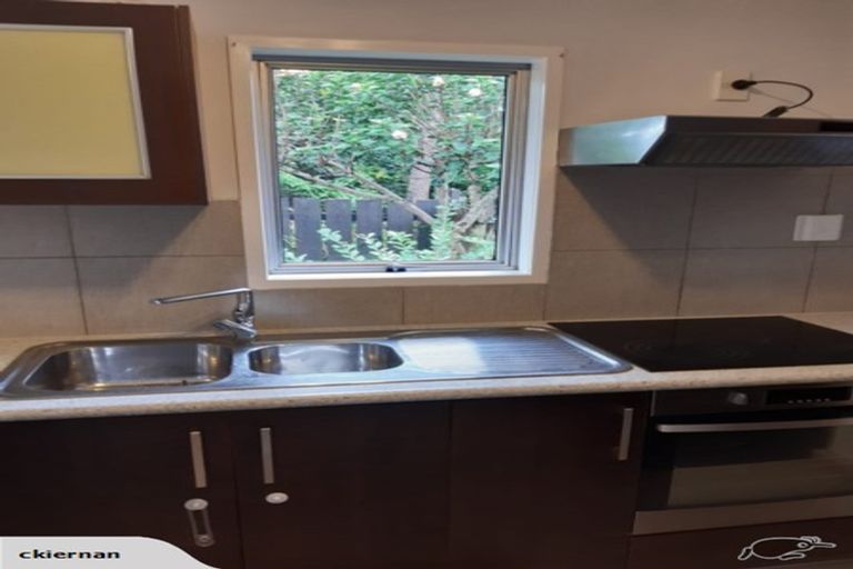 Photo of property in 1/109a Te Atatu Road, Te Atatu South, Auckland, 0610