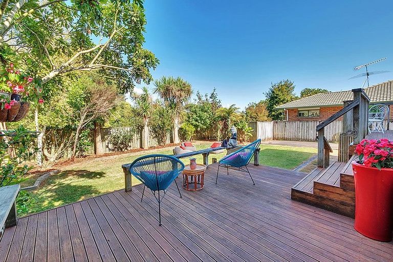 Photo of property in 23 Kowhai Street, Helensville, 0800