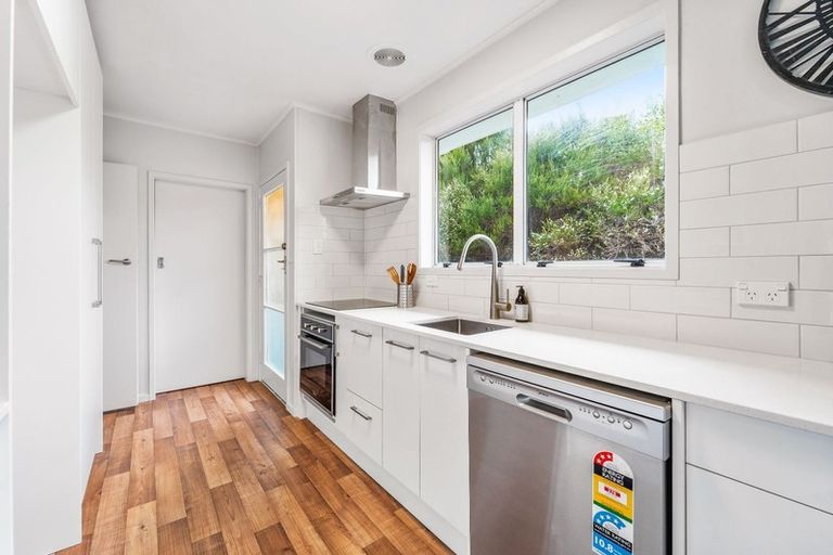 Photo of property in 340a West Coast Road, Glen Eden, Auckland, 0602