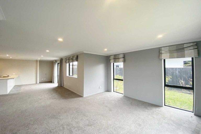 Photo of property in 6 Letitia Street, Burwood, Christchurch, 8083