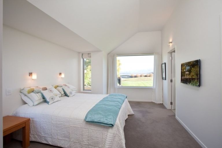 Property details for 42 Pisa Moorings Road, Mount Pisa, Cromwell, 9383