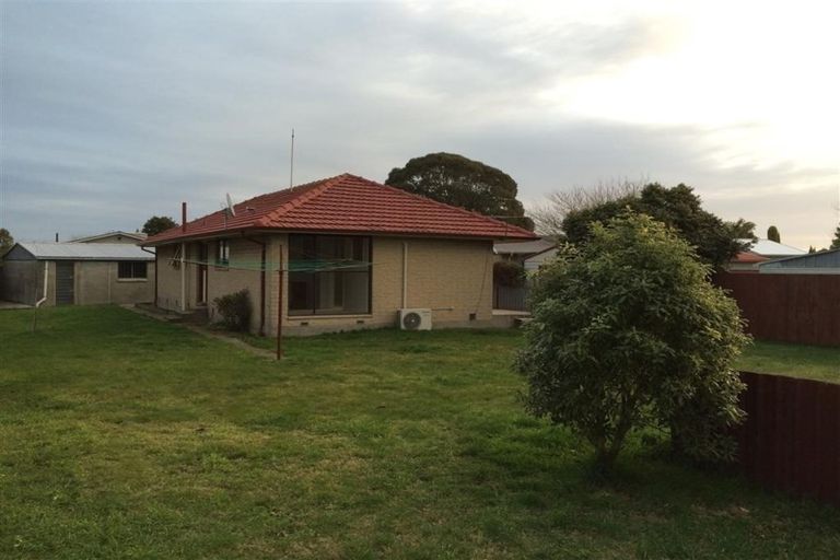 Photo of property in 61 Dickson Crescent, Hornby, Christchurch, 8042