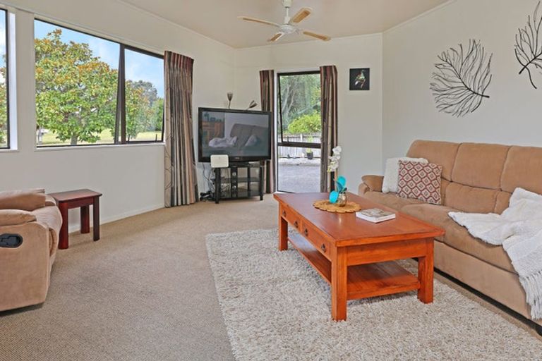 Photo of property in 12 Harvest Drive, Henderson, Auckland, 0612