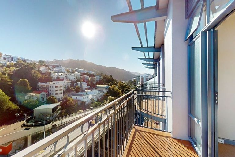 Photo of property in Atrium Towers, 9g/154 The Terrace, Wellington Central, Wellington, 6011