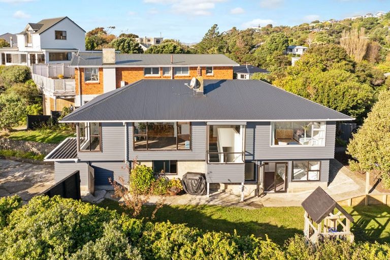 Photo of property in 47 Kiriwai Road, Paremata, Porirua, 5024