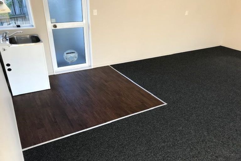 Photo of property in 97 Unsworth Drive, Unsworth Heights, Auckland, 0632