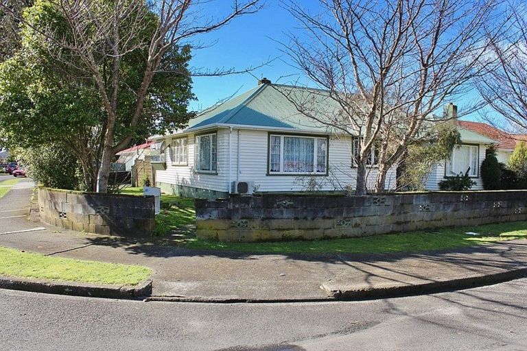 Photo of property in 27 Dorset Street, Levin, 5510