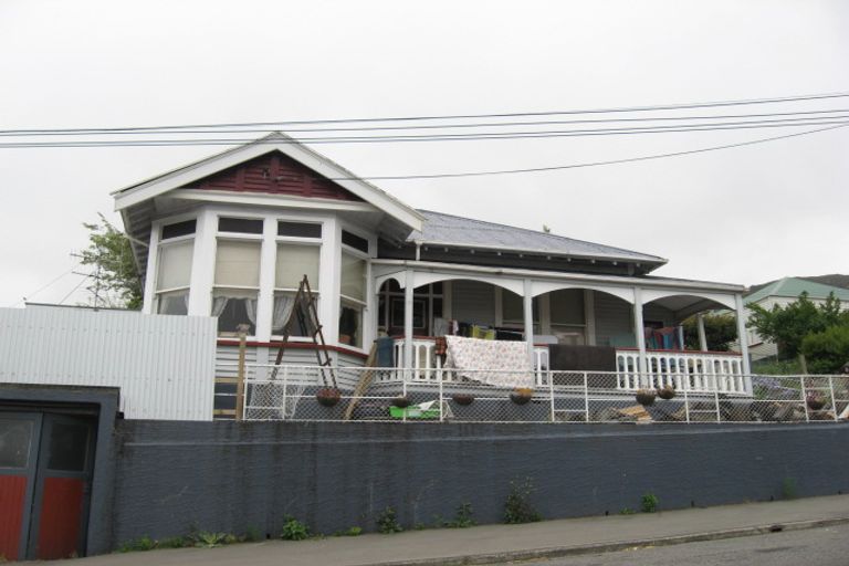 Photo of property in 17 Dublin Street, Lyttelton, 8082