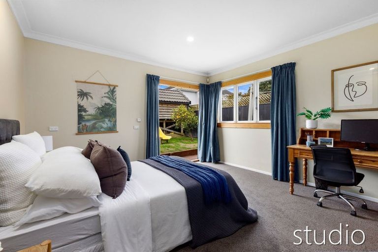 Photo of property in 17 Burnside Street, Waterloo, Lower Hutt, 5011