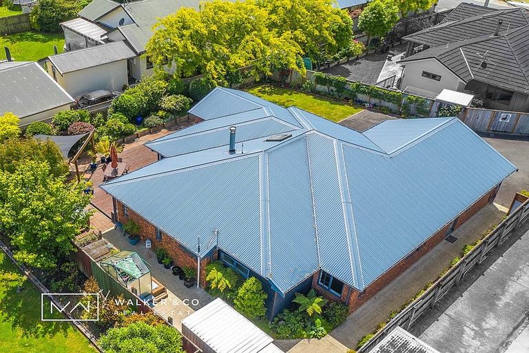 Photo of property in 39 Ebdentown Street, Ebdentown, Upper Hutt, 5018