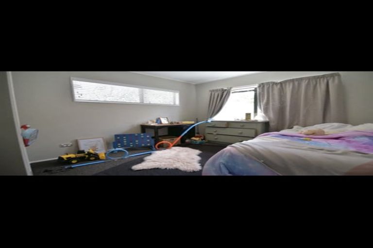 Photo of property in 5 Elliston Crescent, Stanmore Bay, Whangaparaoa, 0932