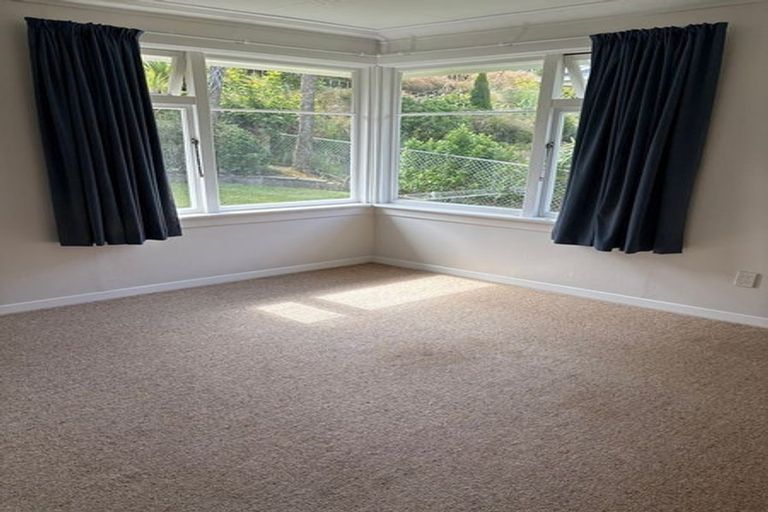 Photo of property in 15 Seaview Terrace, Kew, Dunedin, 9012
