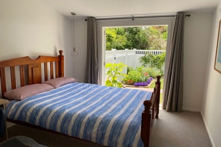Photo of property in 8 Keith Sands Grove, Havelock North, 4130