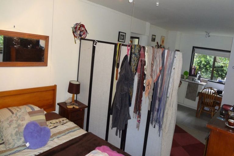 Photo of property in 2/533 Beach Road, Murrays Bay, Auckland, 0630