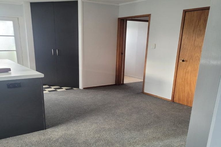 Photo of property in 1/72 Casuarina Road, Half Moon Bay, Auckland, 2012
