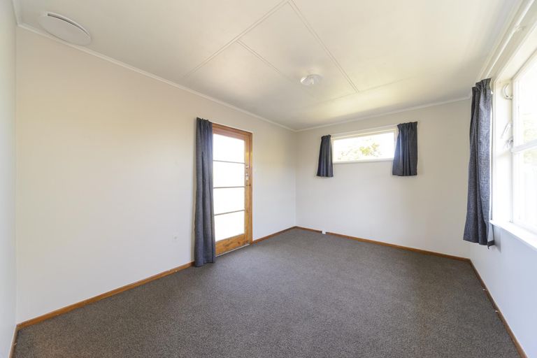 Photo of property in 582 Pioneer Highway, Highbury, Palmerston North, 4412