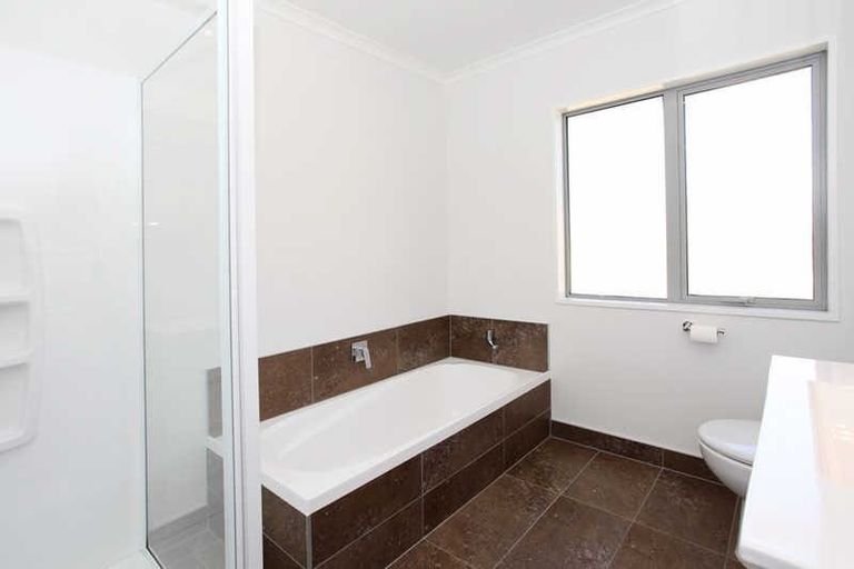 Photo of property in 4 Ensors Road, Opawa, Christchurch, 8023