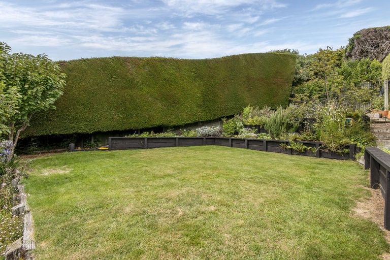 Photo of property in 42 Saint Andrews Hill Road, Mount Pleasant, Christchurch, 8081