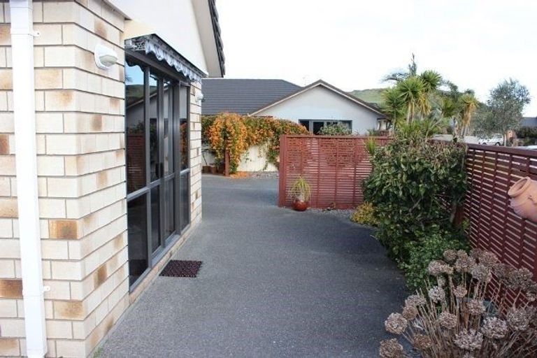 Photo of property in 12 Putaka Place, Papamoa Beach, Papamoa, 3118