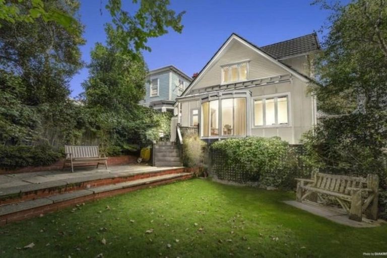 Photo of property in 60 Hobson Street, Thorndon, Wellington, 6011