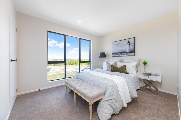 Photo of property in 16 Greenbrier Street, Westgate, 0814