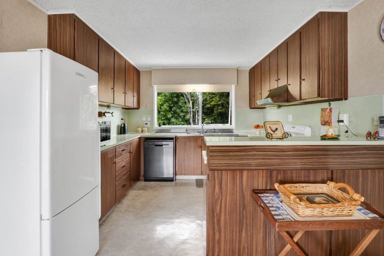 Photo of property in 39 Oberon Street, Stratford, 4332