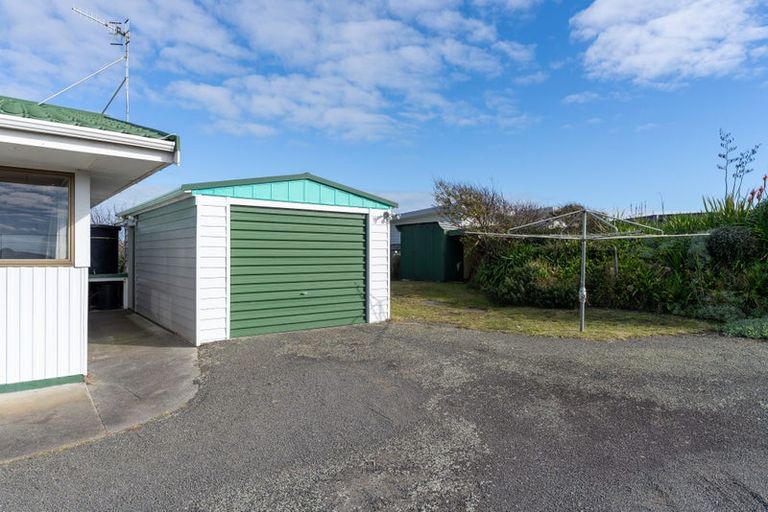 Photo of property in 6 Warren Street, Foxton Beach, Foxton, 4815