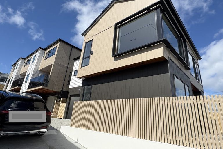 Photo of property in 14 Newhaven Terrace, Mairangi Bay, Auckland, 0630