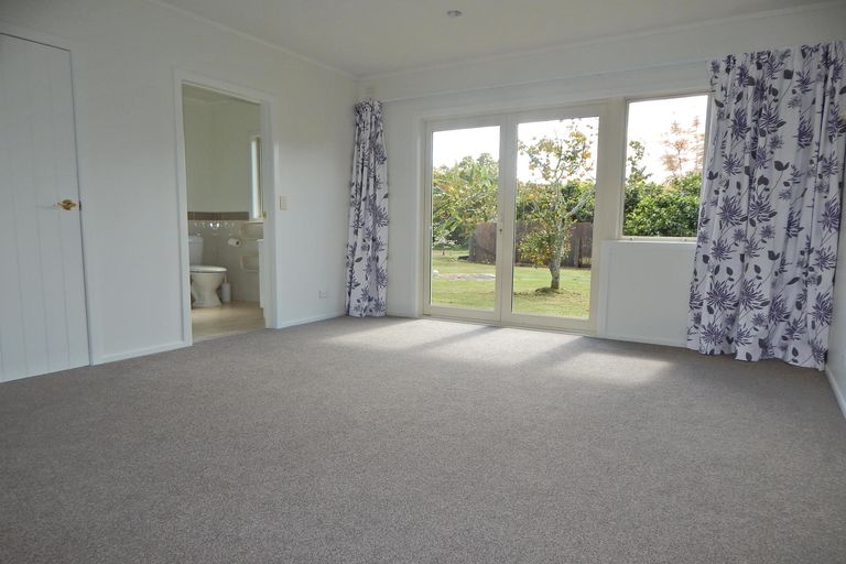 Photo of property in 14 Pa Road, Kerikeri, 0230