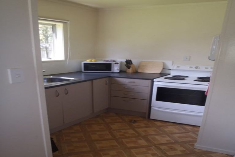 Photo of property in 99 Kemp Road, Massey, Auckland, 0614