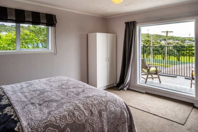 Photo of property in 2/11 Awarua Street, Elsdon, Porirua, 5022