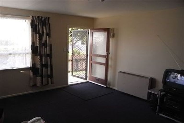 Photo of property in 3/113 Middlepark Road, Sockburn, Christchurch, 8042