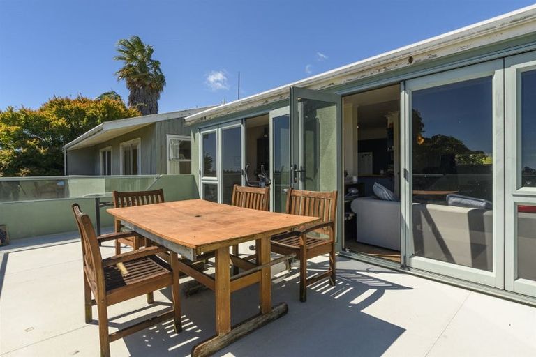 Photo of property in 108 Sutherland Road, Brookfield, Tauranga, 3110