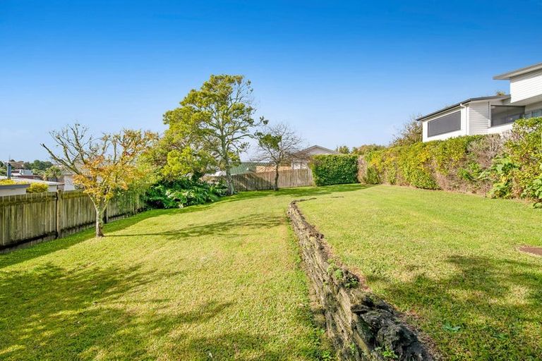 Photo of property in 39 Gledstane Road, Stanmore Bay, Whangaparaoa, 0932