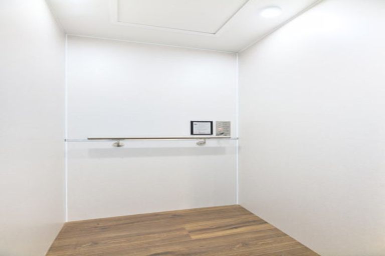 Photo of property in 18a Stratford Avenue, Milford, Auckland, 0620