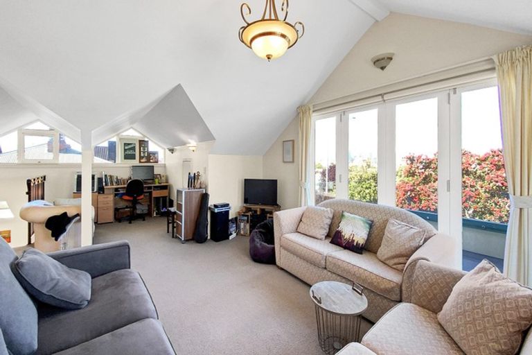 Photo of property in 88 Victoria Road, Devonport, Auckland, 0624