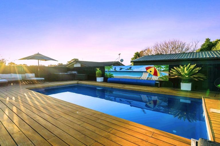 Photo of property in 35a Trigg Road, Huapai, Kumeu, 0810
