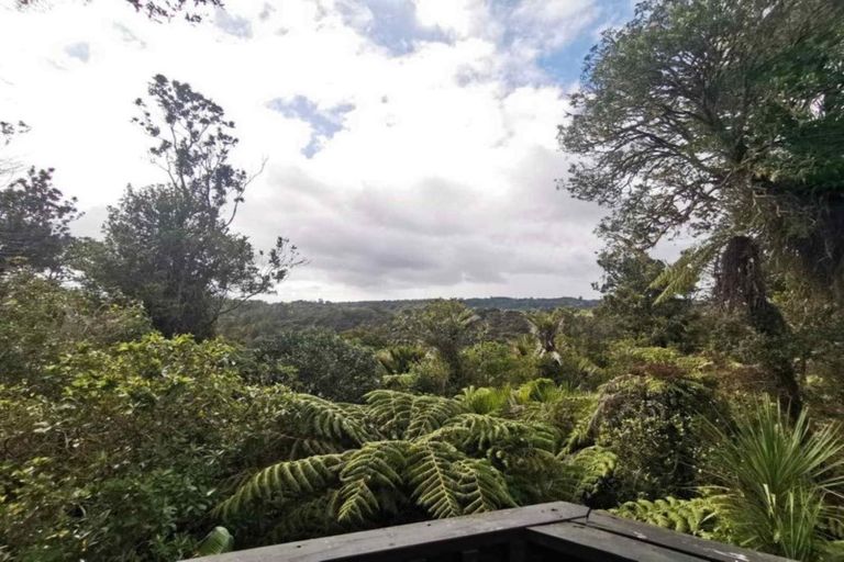 Photo of property in 740a West Coast Road, Oratia, Auckland, 0604