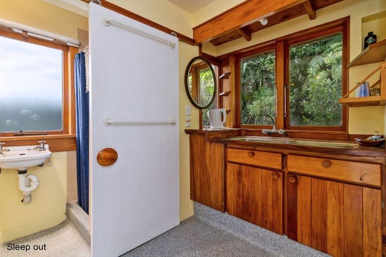 Photo of property in 62 Okareka Loop Road, Lake Okareka, Rotorua, 3076