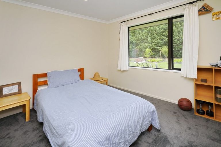 Photo of property in 8 Haydon Place, Amberley, 7410