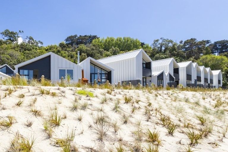 Photo of property in 14 Boathouse Bay Lane, Snells Beach, 0920