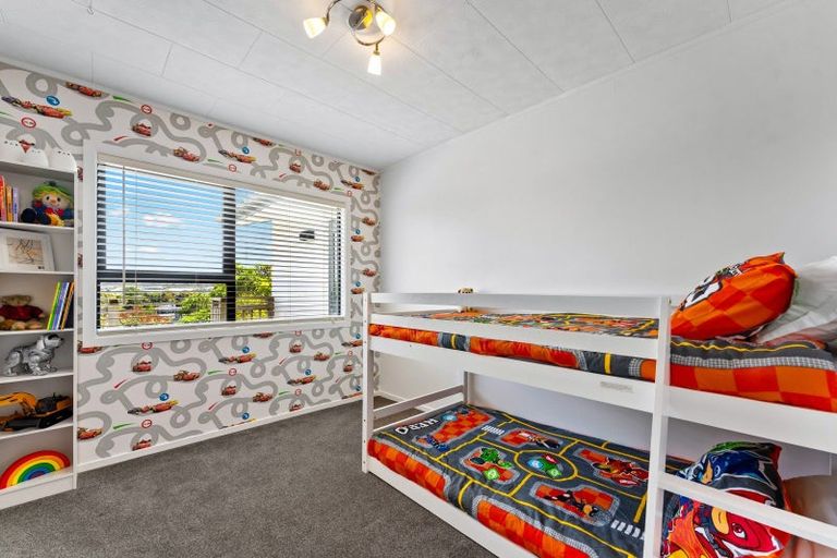 Photo of property in 26 Moffat Road, Red Beach, 0932