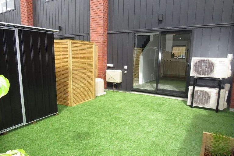 Photo of property in 4/10 Wilsher Crescent, Henderson, Auckland, 0612