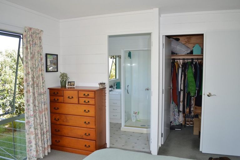 Photo of property in 381 Kapanga Road, Coromandel, 3506