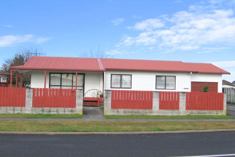 Photo of property in 25 Garland Drive, St Andrews, Hamilton, 3200